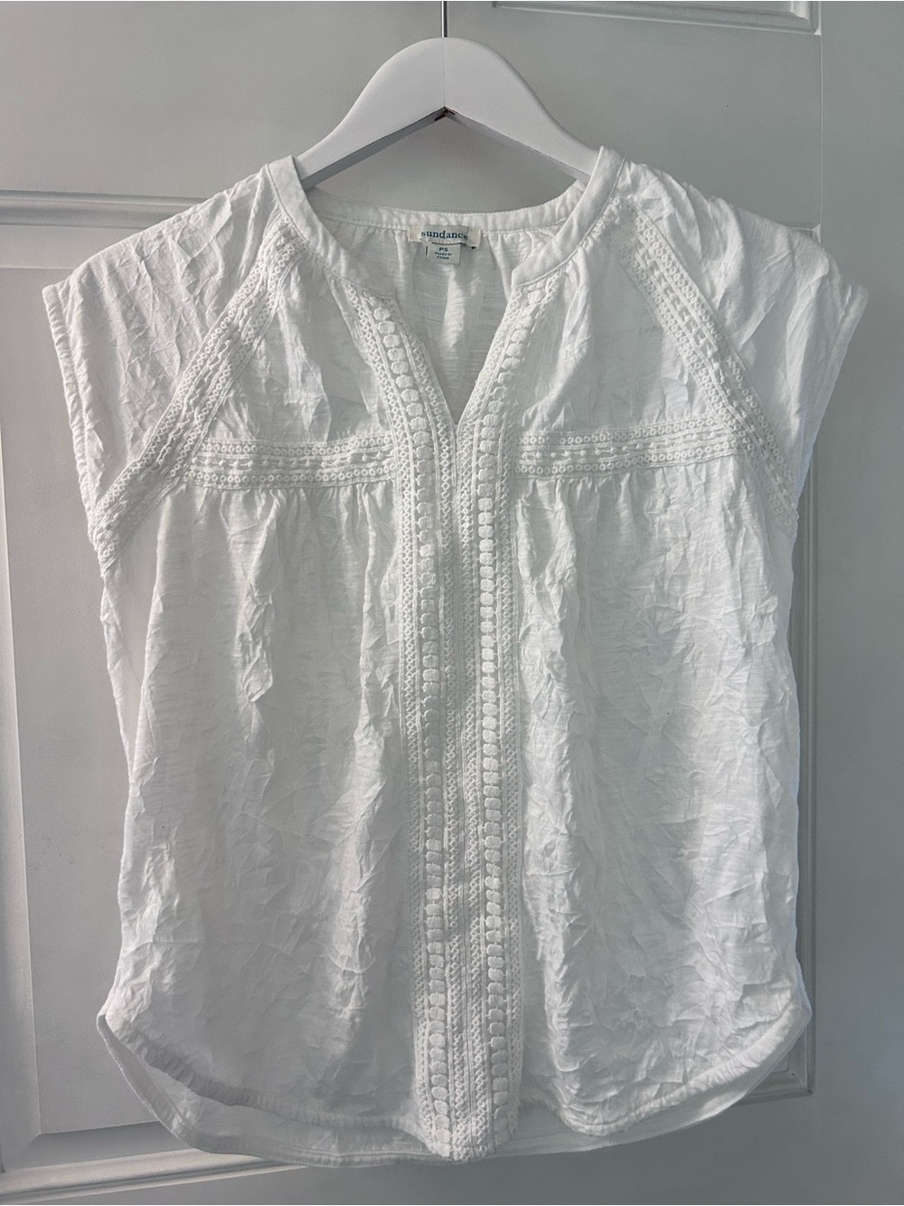 Sundance White Embroidered Cap-Sleeve Blouse